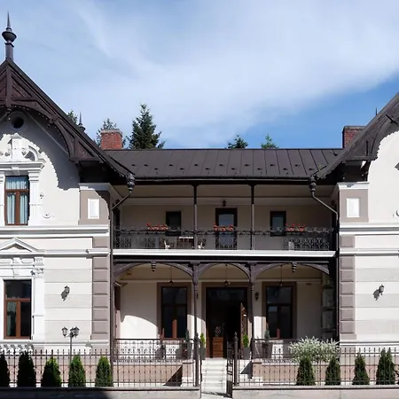 Casa Huber Syhot Marmaroski